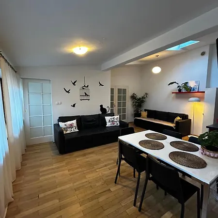 Golden Apartments With Lift - Old Town-3